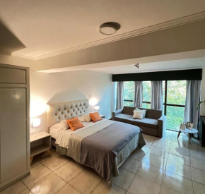 MENDOZA Suites 12